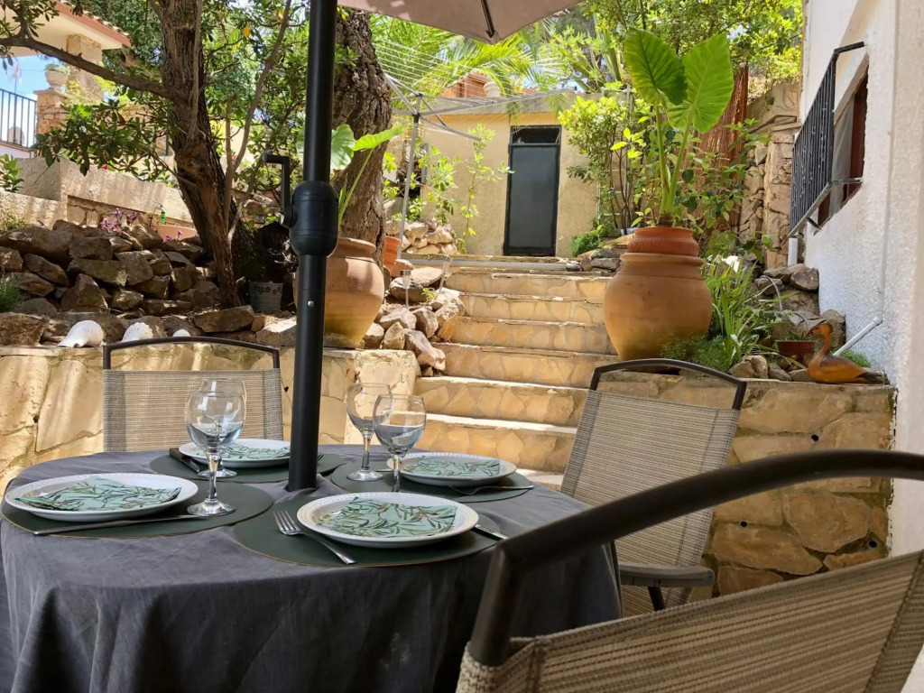 Cala Canyelles Villa & Private Studio with Garden