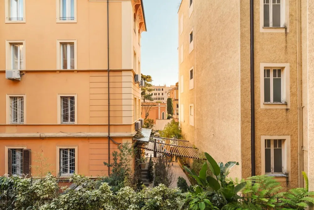 Vatican Beautiful 2Br Apartment With Terrace