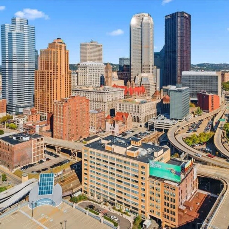 Cozysuites Stunning 1BR Downtown Pittsburgh