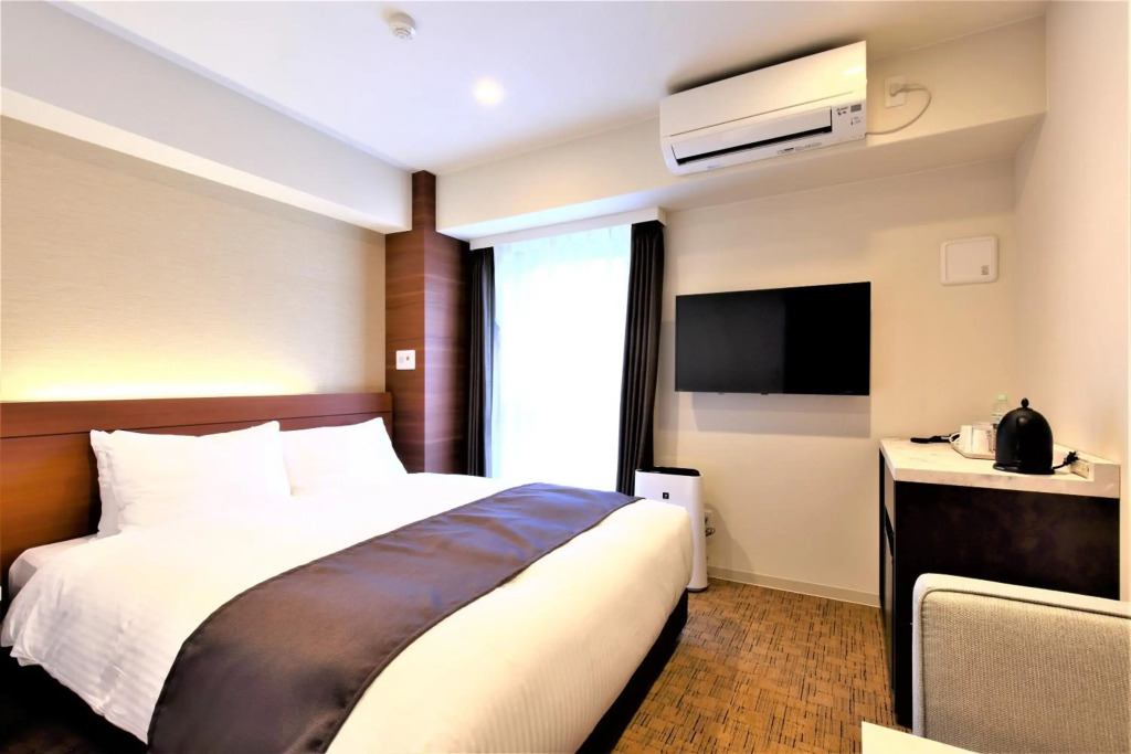 LUXCARE HOTEL