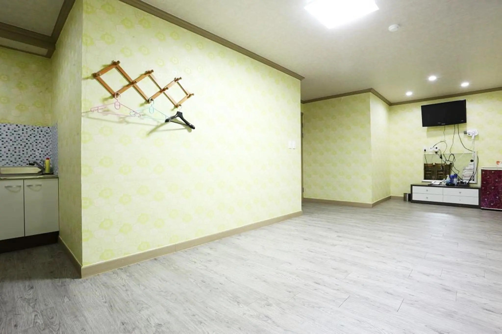 Boryeong (Daecheon) Gyeongdong Motel