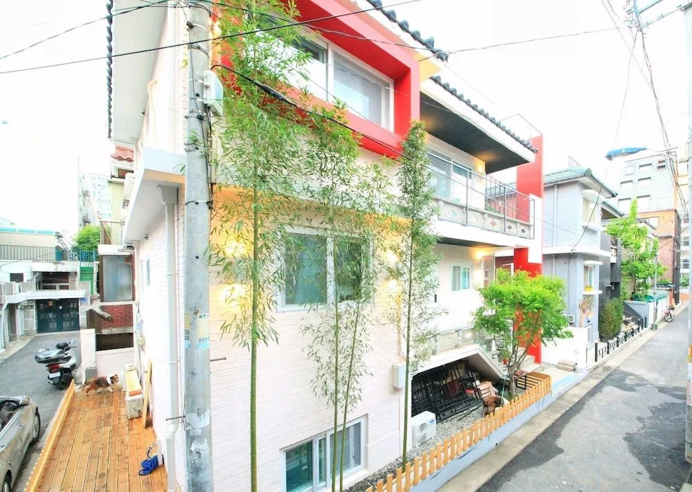 ZIBRO H guesthouse