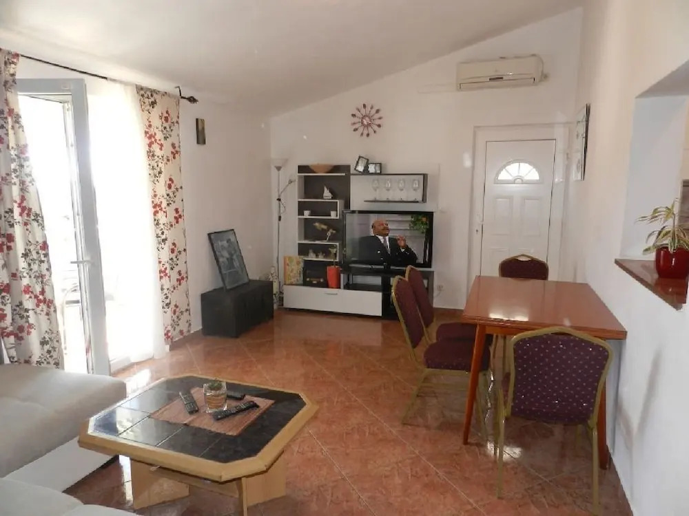 Apartments Mila