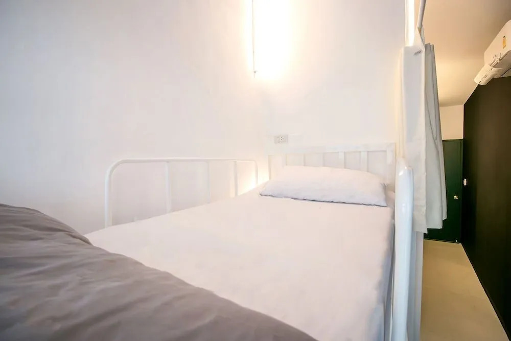 Oyo Chatel Hostel Bangkok
