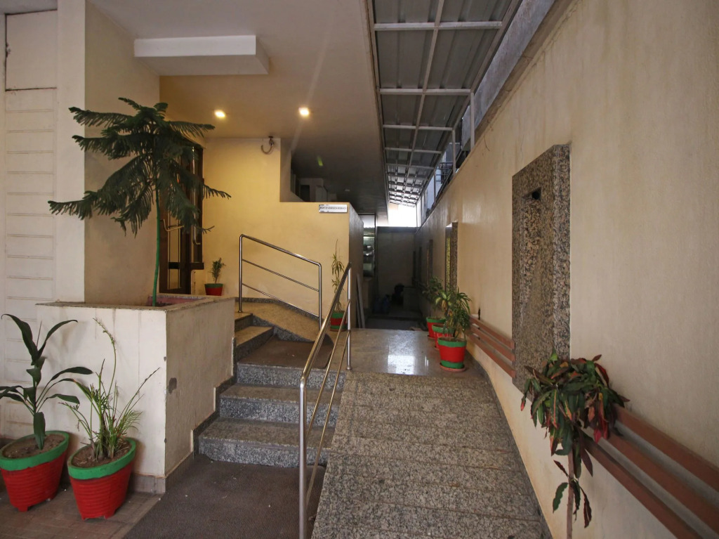 OYO 8456 Hotel Orient