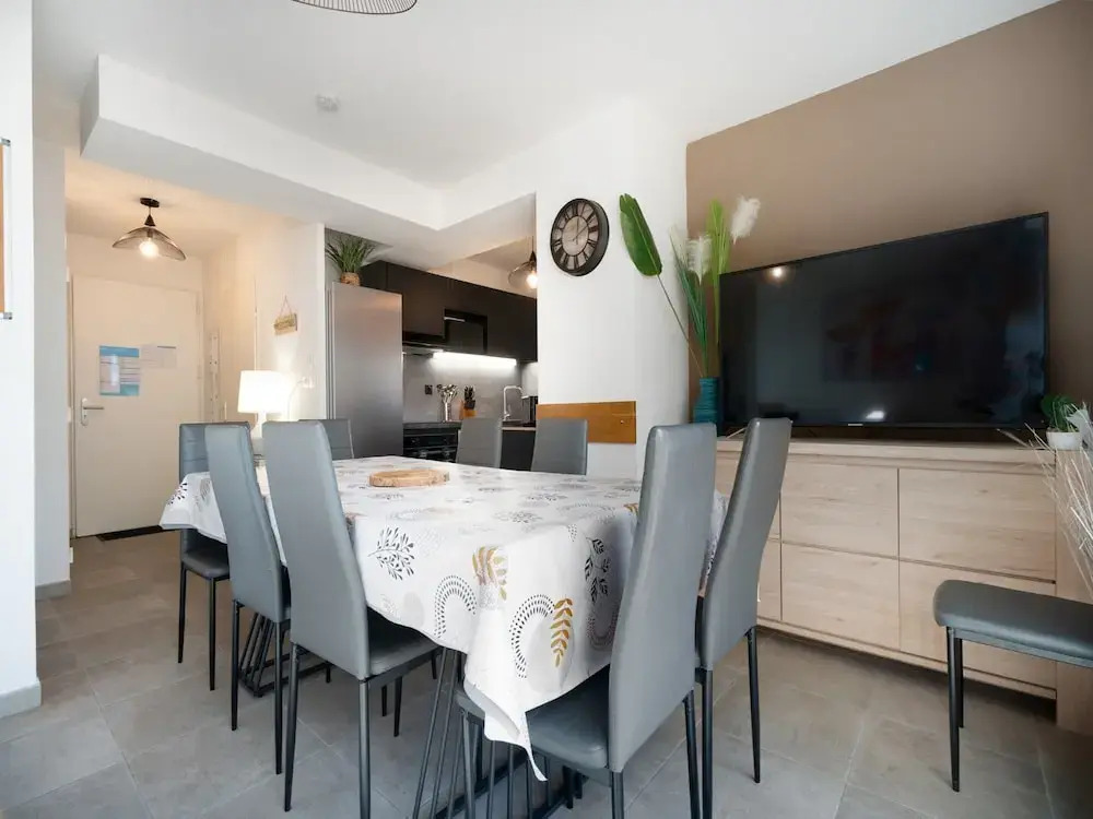 Serenity in Serignan Villa