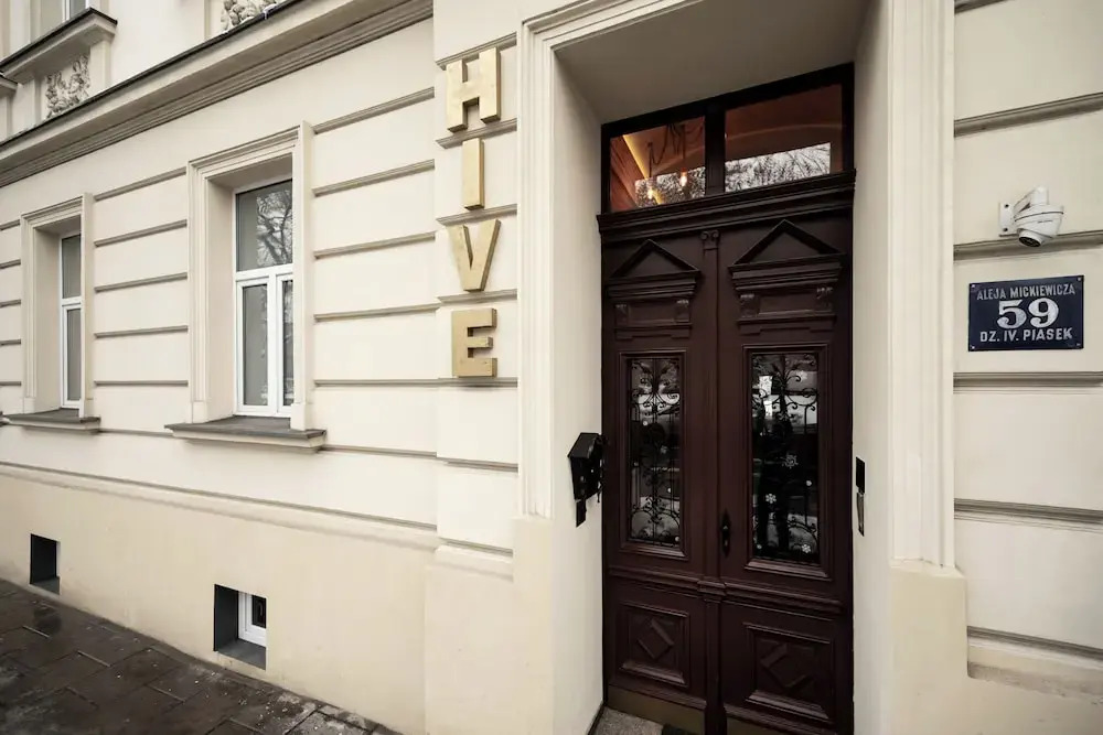 Hive Family House