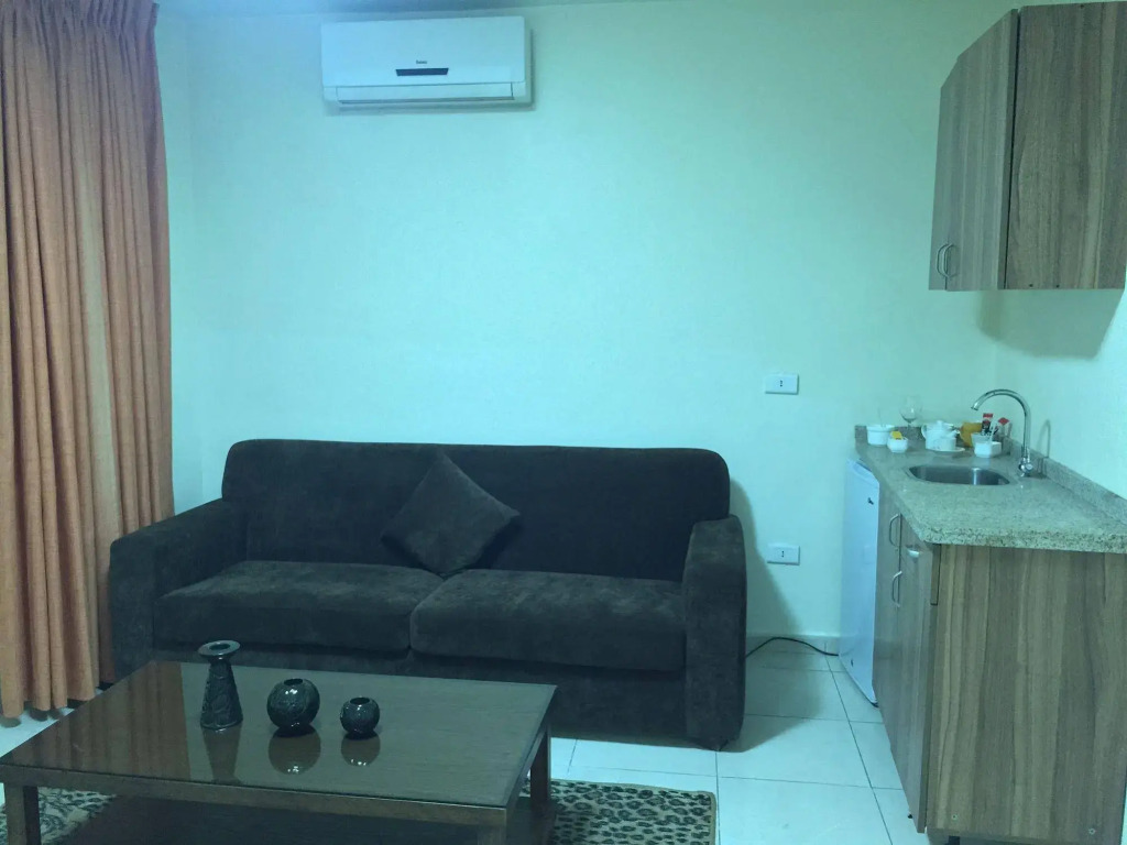Zaina Plaza Hotel