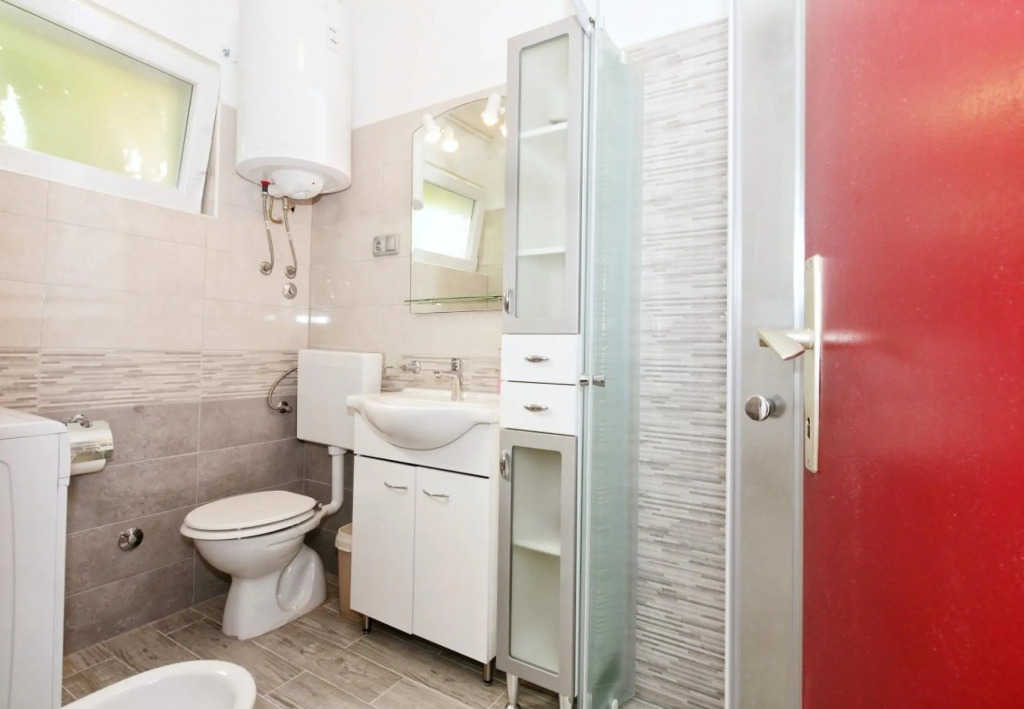 Apartments Snjeza