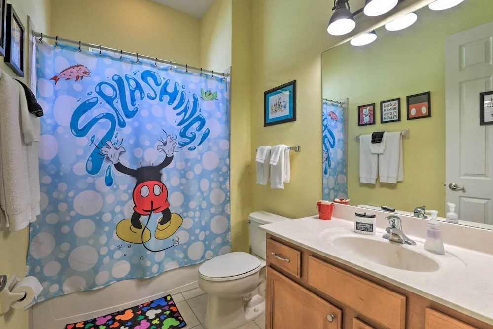 Beautiful Reunion Resort Home < 15 Min to Disney!