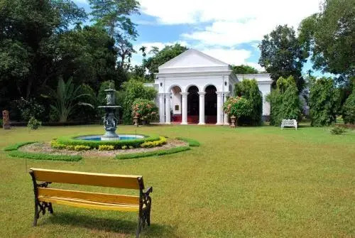 Thengal Manor