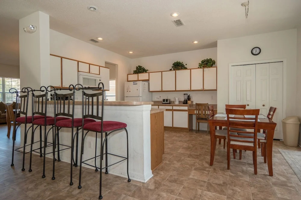 HL1002BD Hampton Lakes - Seven Bedroom Home