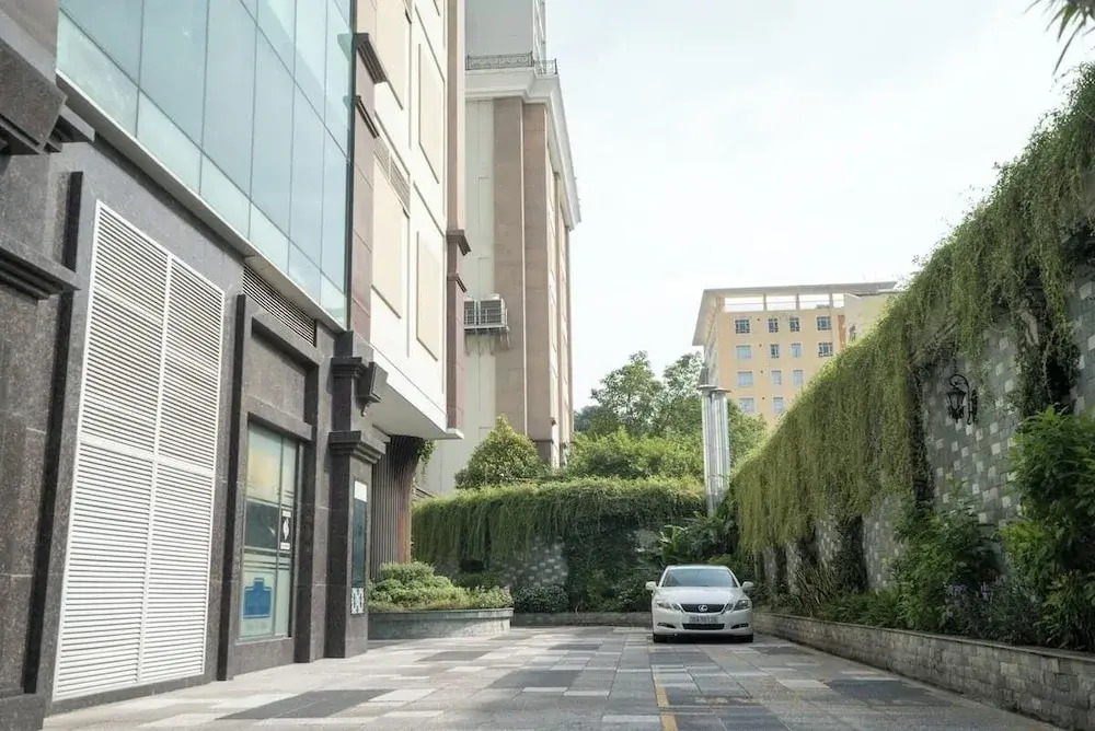 Luxury Condotel Luminous Leman