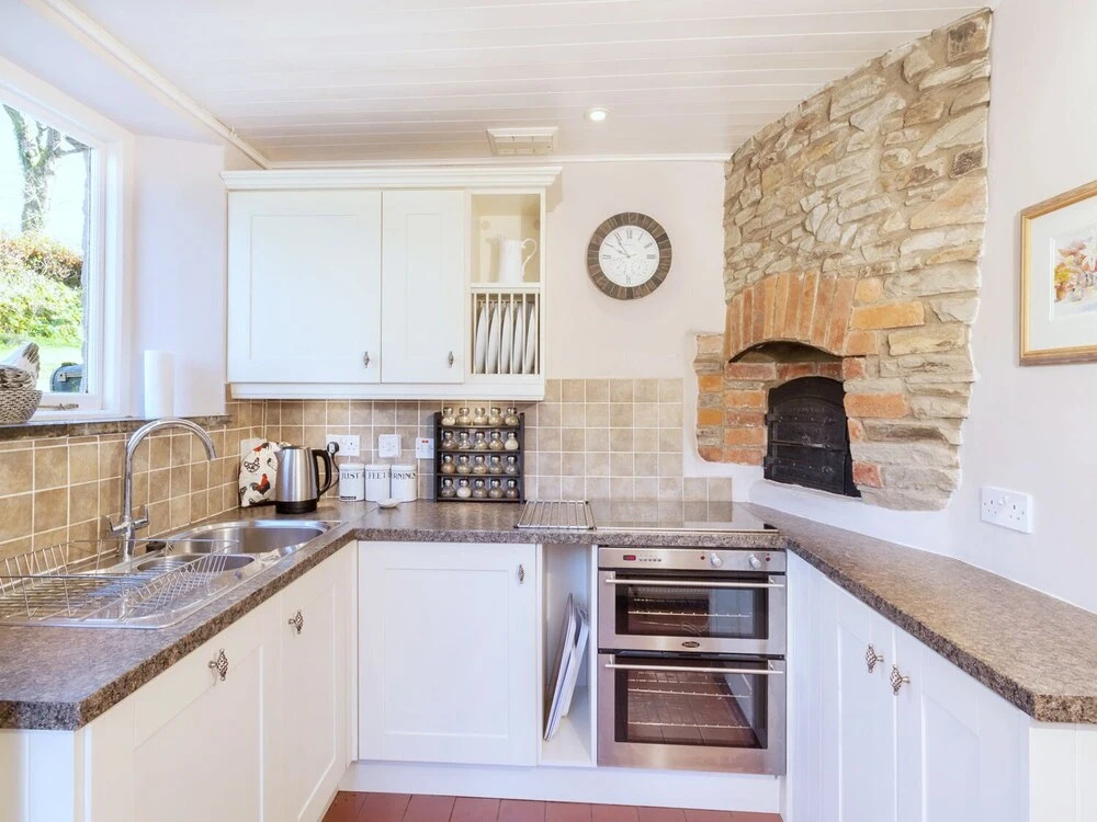 2 Bittadon Cottages