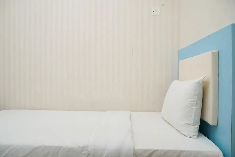 Gorgeous 2BR Green Pramuka Apartment