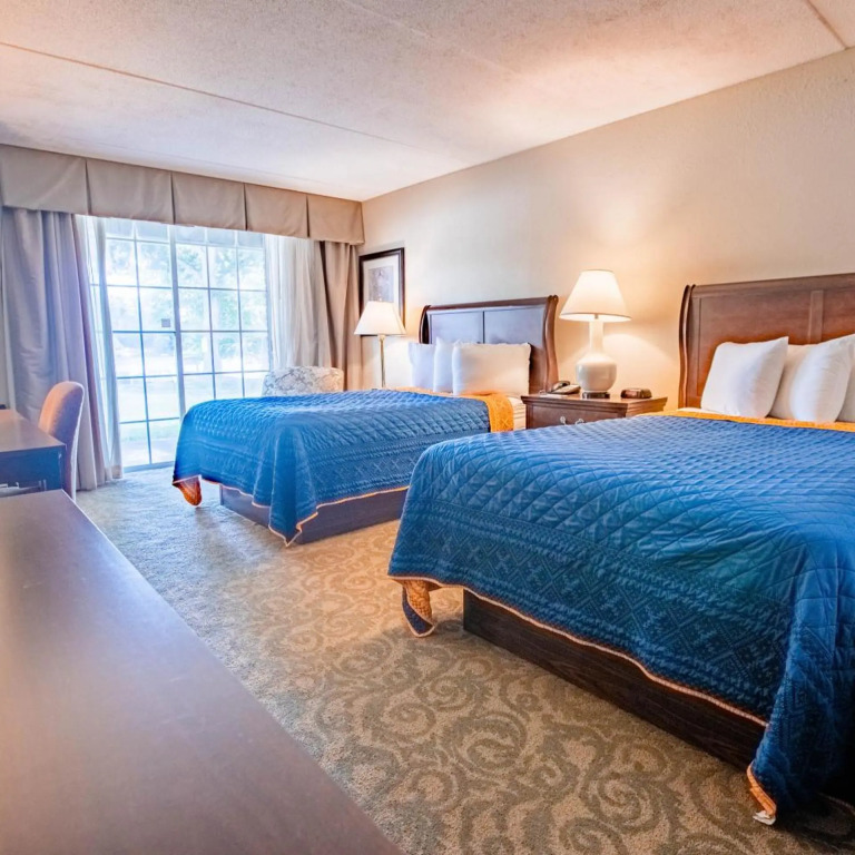 Sturbridge Host Hotel And Conference Center