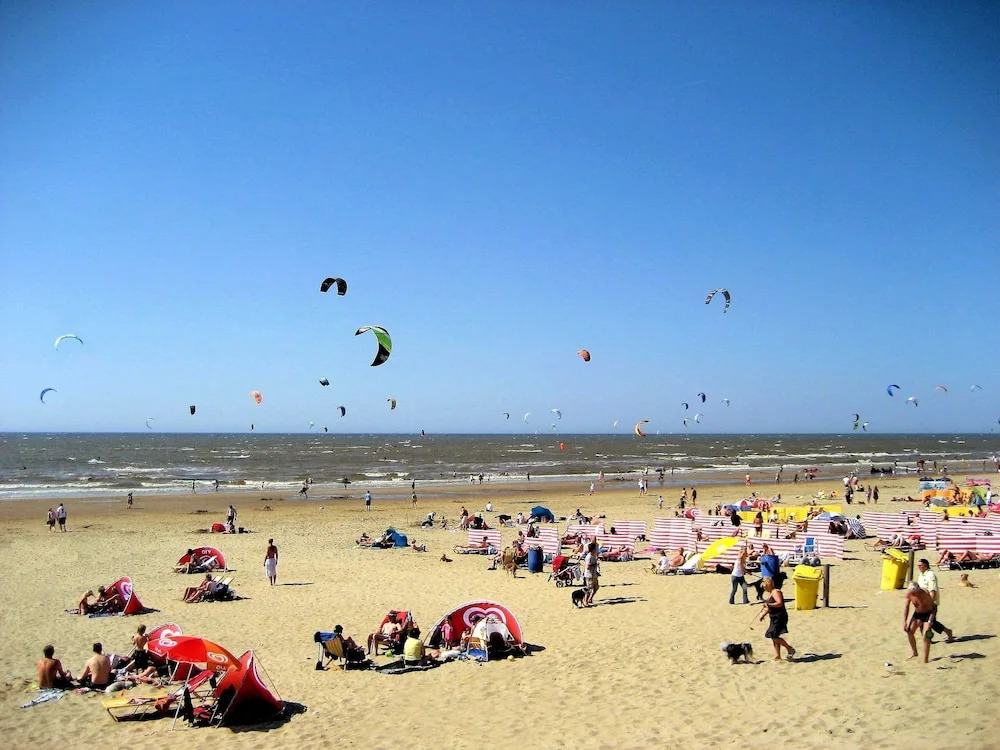 Attractive Holiday Home in Noordwijk With Garden