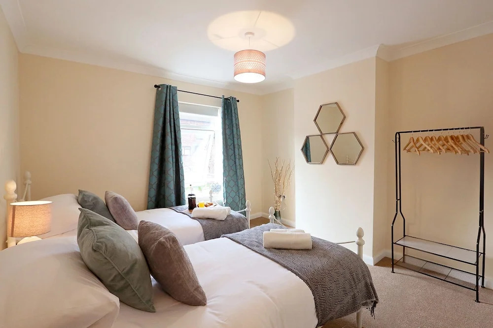 2BR Stylish Norwich Stay Near Cathedral Parking