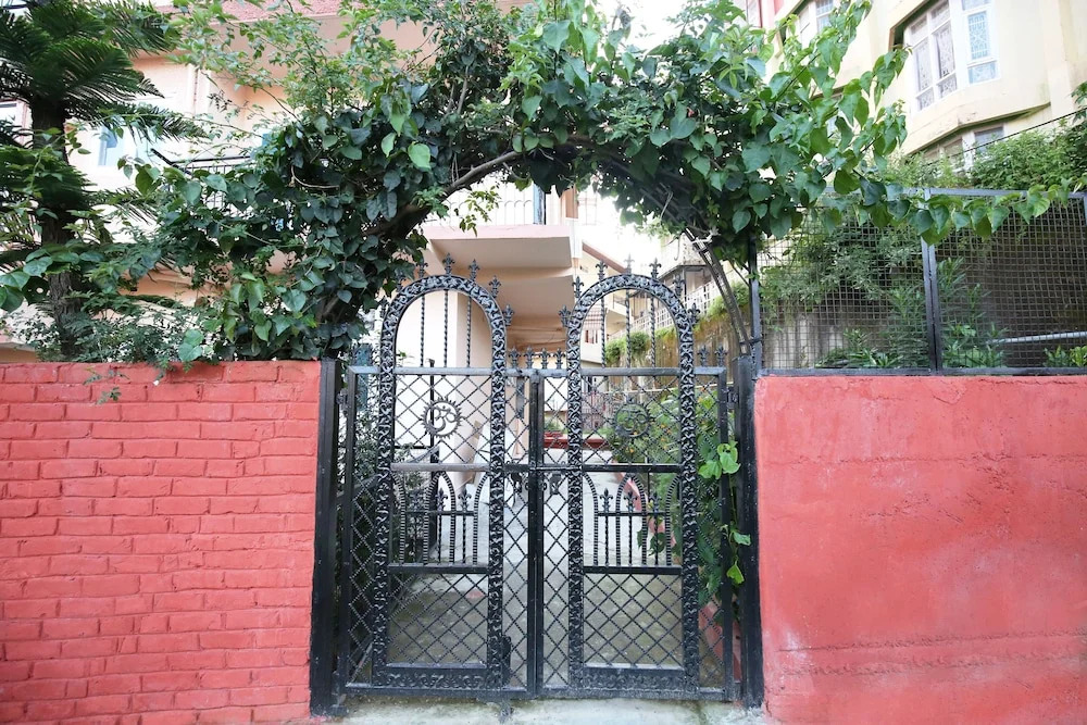 OYO 9401 Home Valley View 2 BHK New Shimla