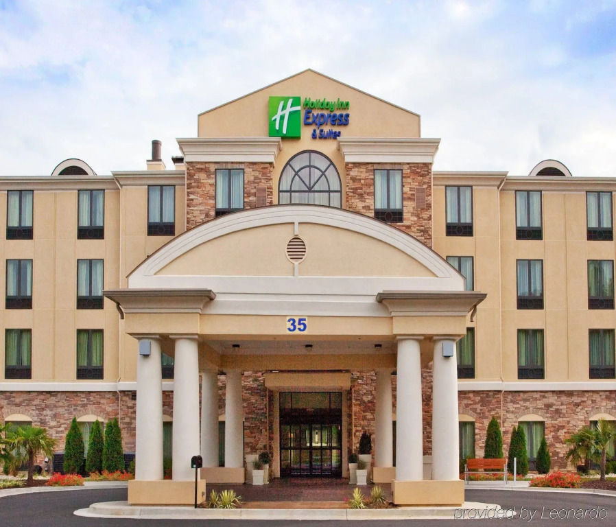 Holiday Inn Express Rome-East by IHG