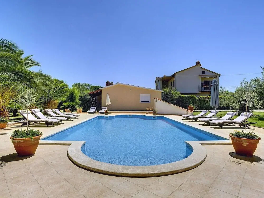 Apartment in Medulin Near the Beach