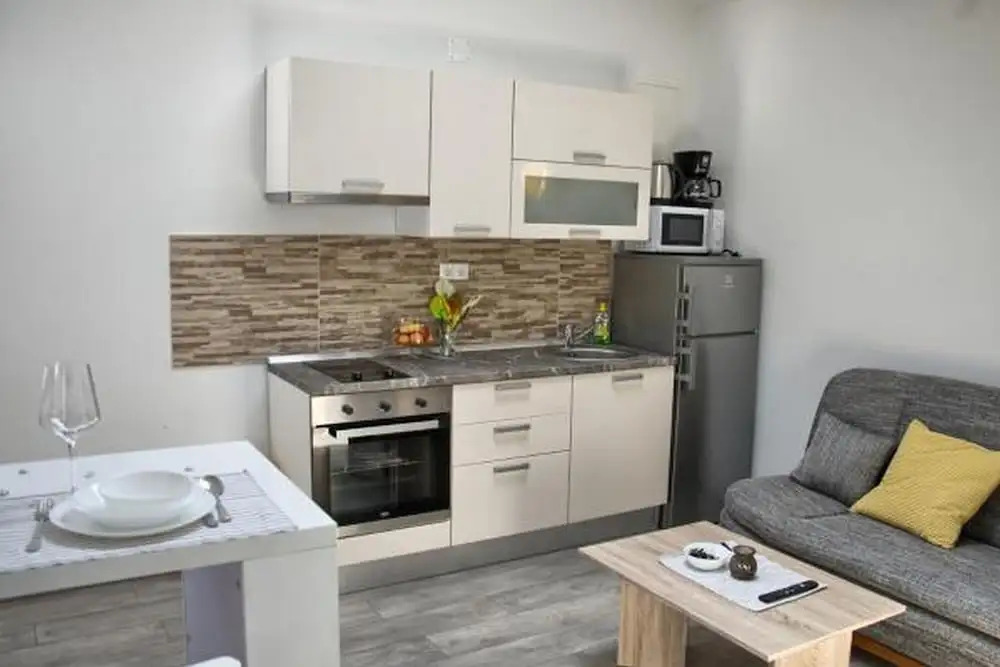 Studio Apartments Mirela