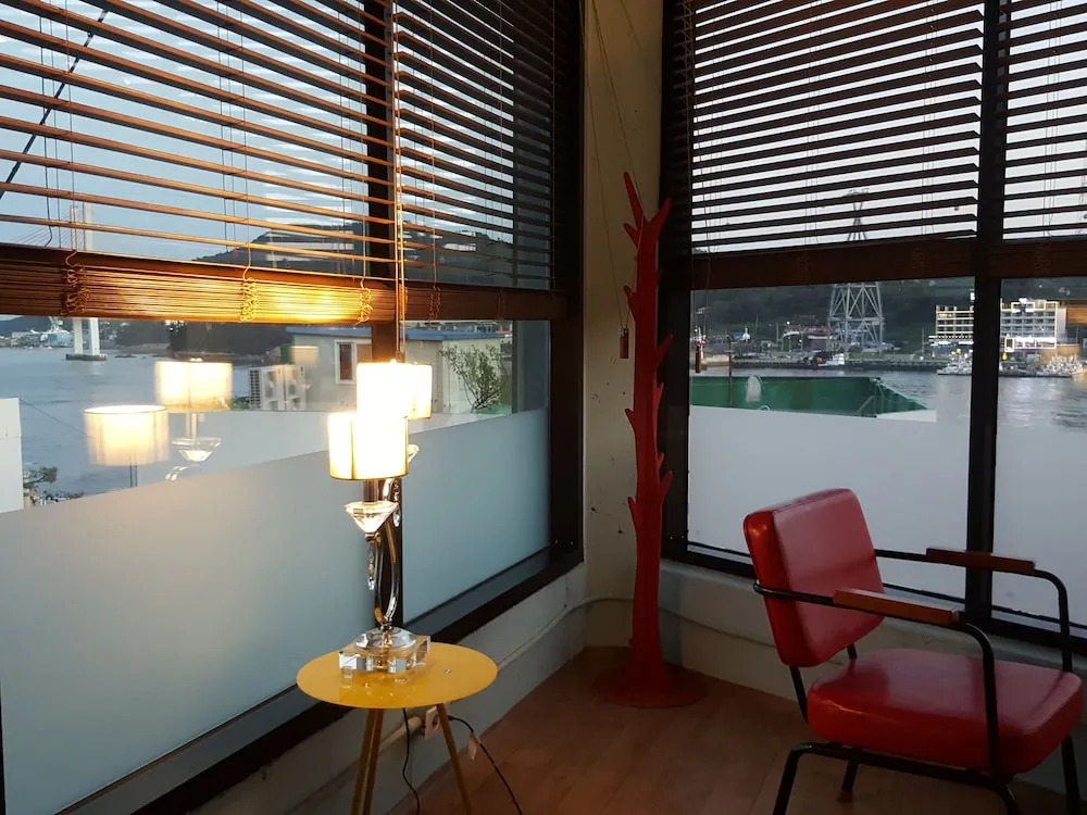 Paris House Yeosu