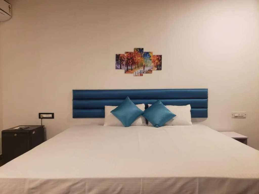 White Truffle Resort, Arambol