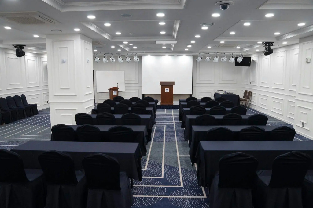 Seogwipo JS Hotel