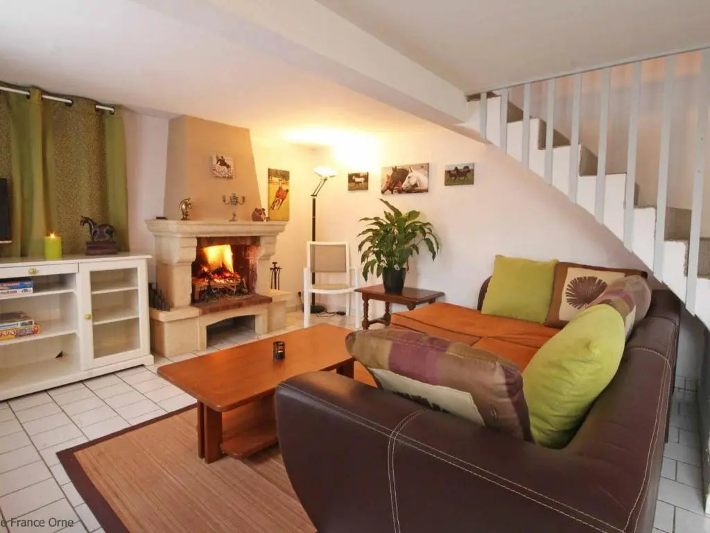 Maison indépendante avec jardin chez une cavalière, animaux acceptés - FR-1-497-43