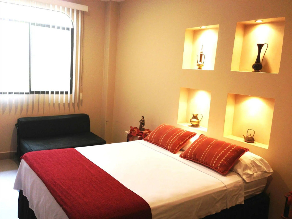 El Patio Suites