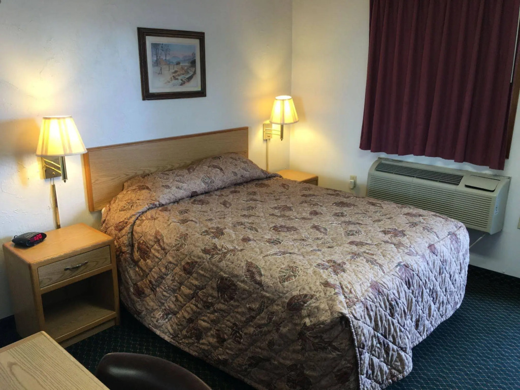 Umatilla Inn & Suites