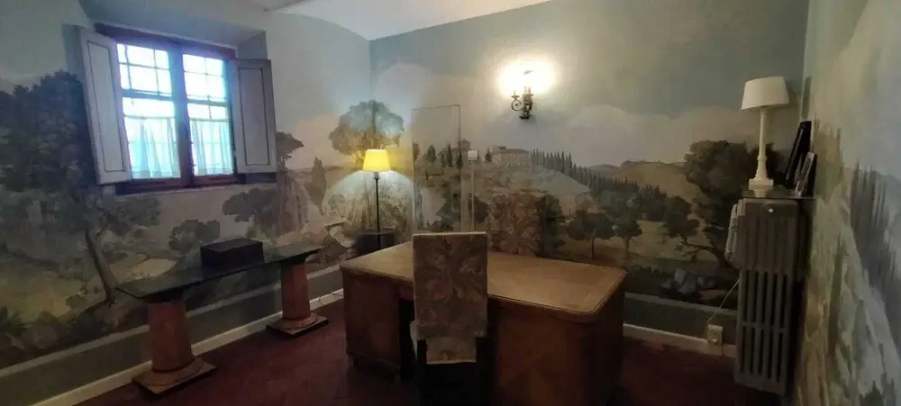 Charming, 1-bed Apartment in Certaldo