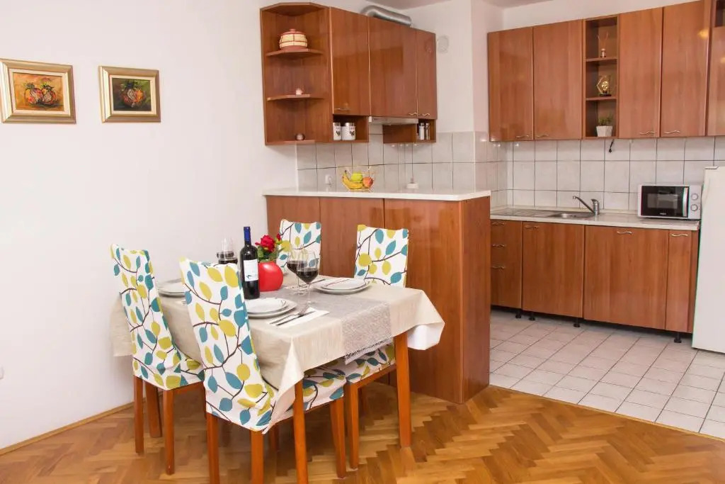 Apartment Banovic