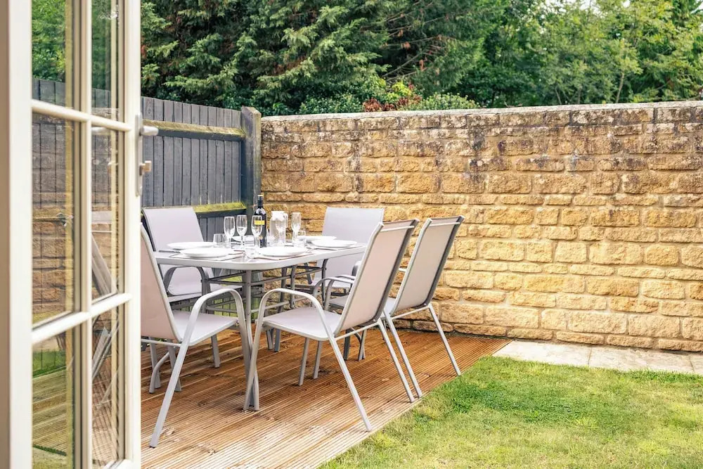 Charming 2 Bedroom Home in the Cotswolds