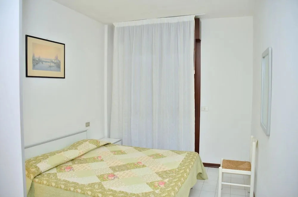 Luminous Flat With Private Garden Near the Beach