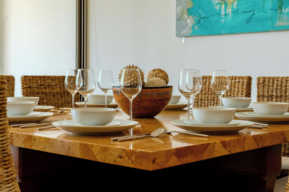 Luxury Condo with Private Beach 4BR