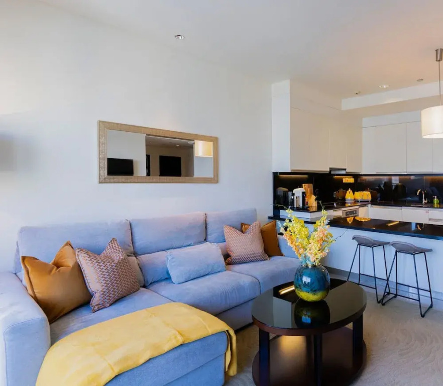 Stylish 1BR unit Address Marina