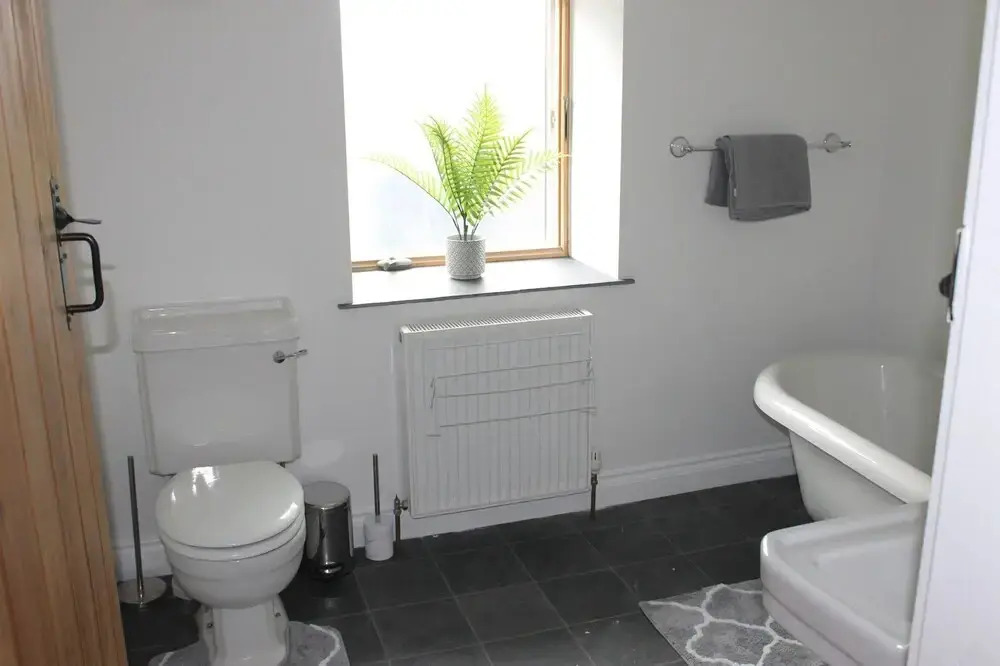 Brackendale Luxury Townhouse, hot Tub,sauna, Games