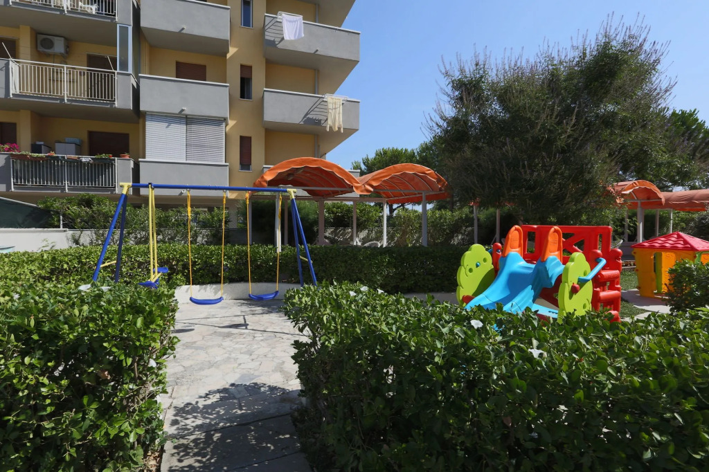 Family Hotel Marina Beach