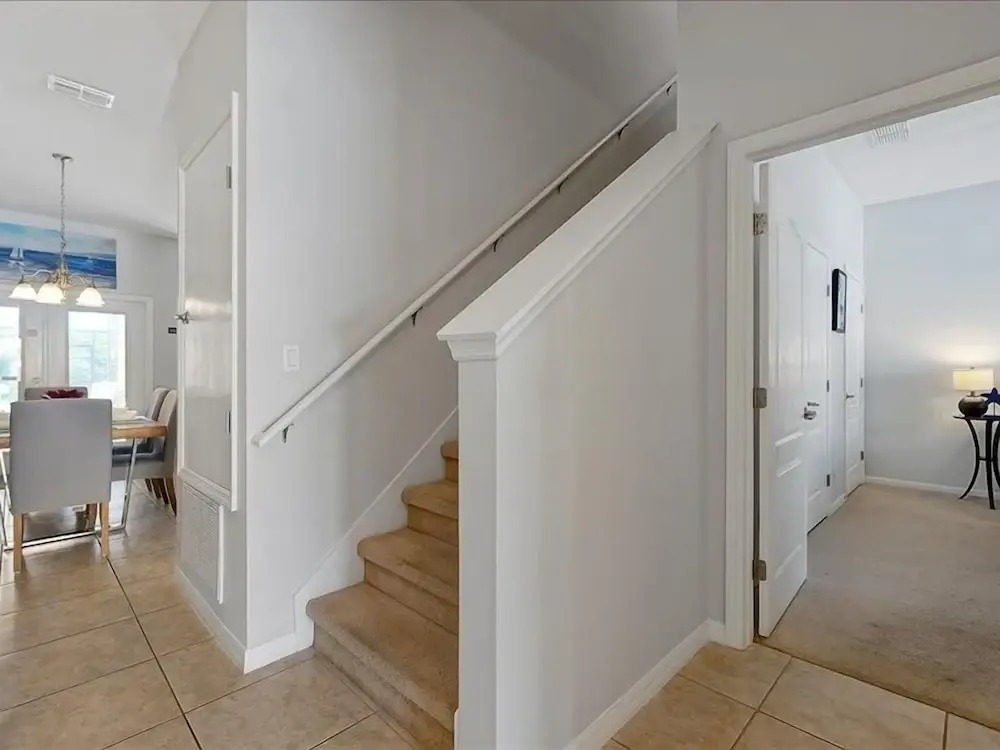 Adorable Townhome Remodeled With Comfort And Relaxation In Mind! Splash Pool! 4 Bedroom Townhouse