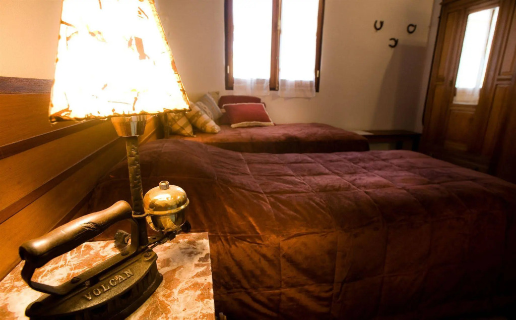 Golden Lodge