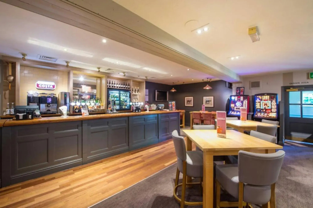 Premier Inn Newport Wales M4, J24