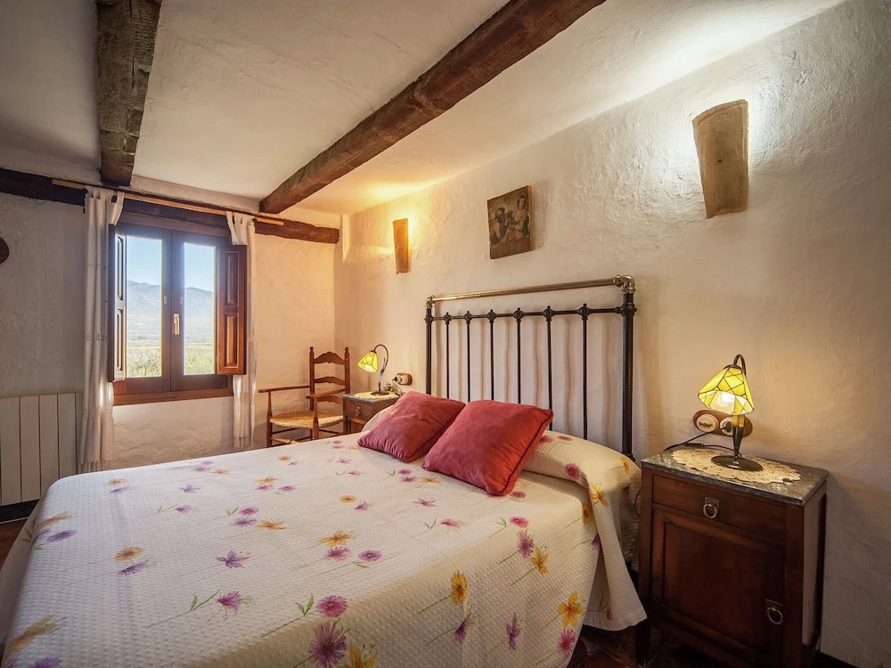 Rustic Cottage in El Padul Near the City Centre