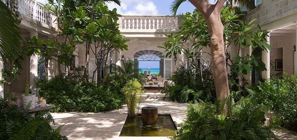 Coral House w/ Chef