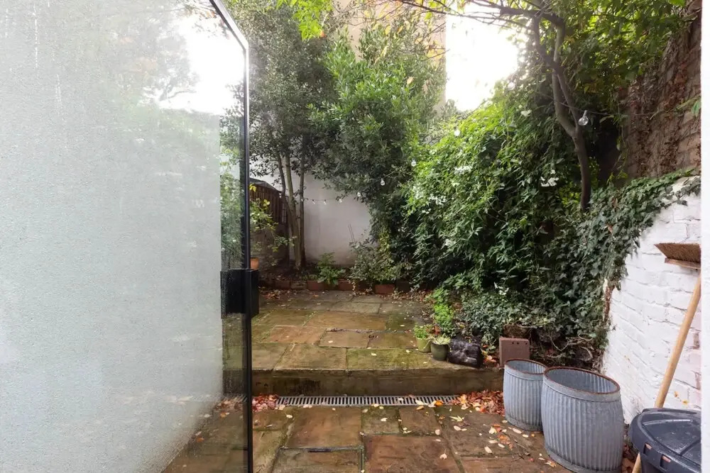 Beautiful 2 Bedroom Townhouse With Garden in Kentish Town