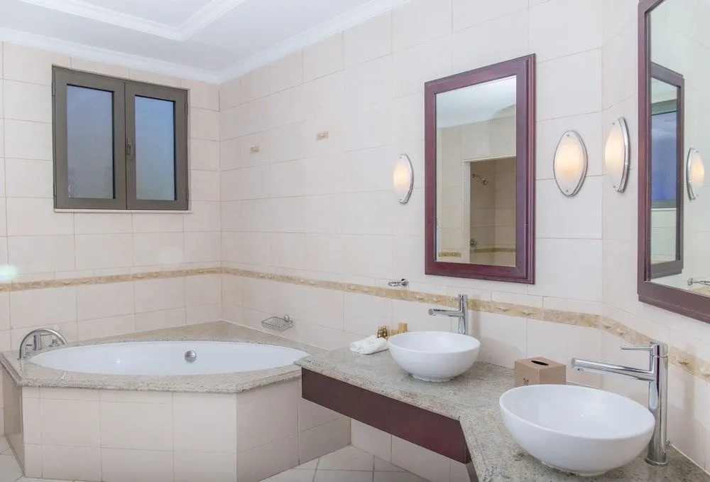 Bravoway Villa A29 in Palm Jumeirah
