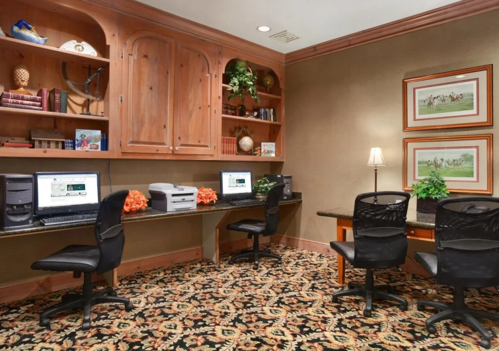 Homewood Suites by Hilton Indianapolis At The Crossing