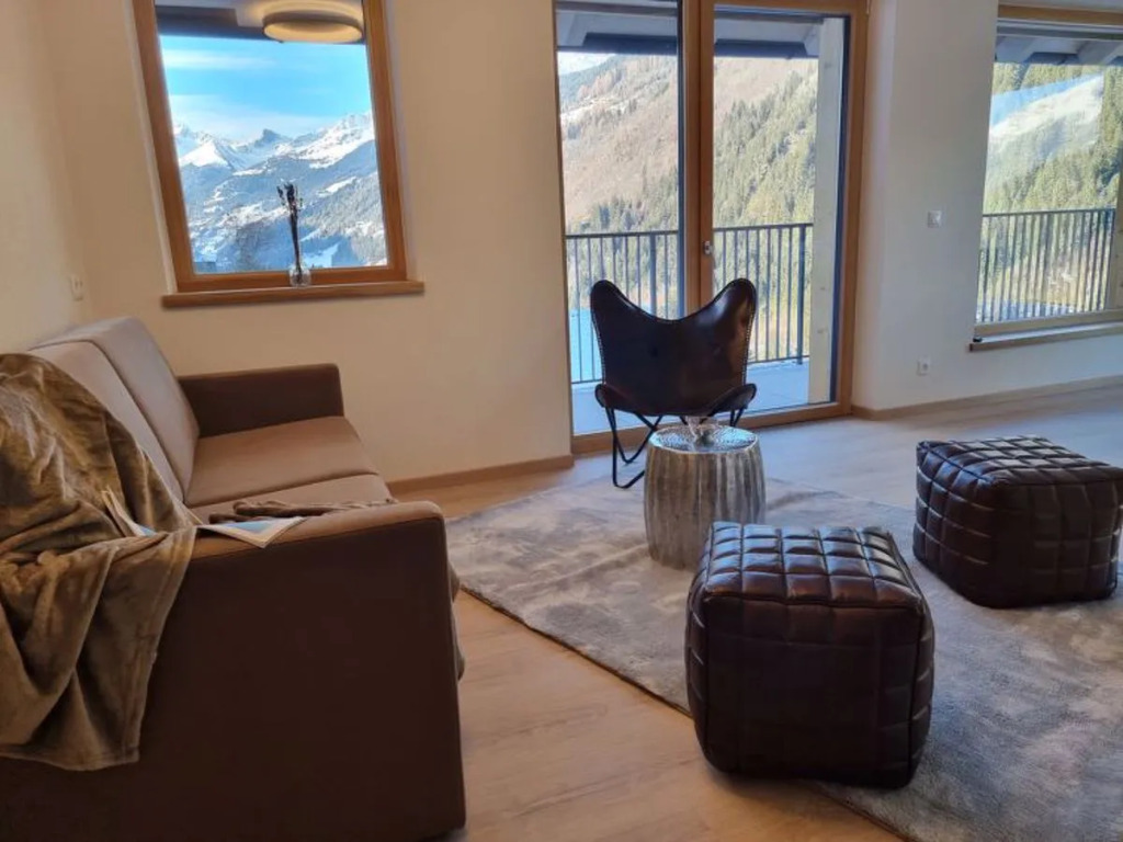 Apartment Top 5 See
