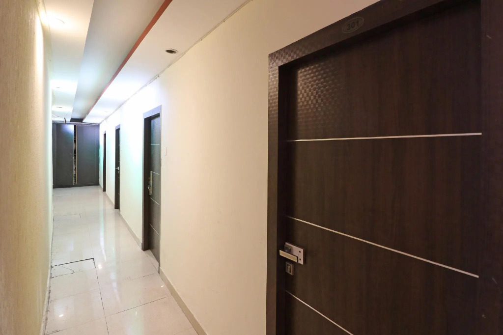 OYO 4073 Hotel Esskay